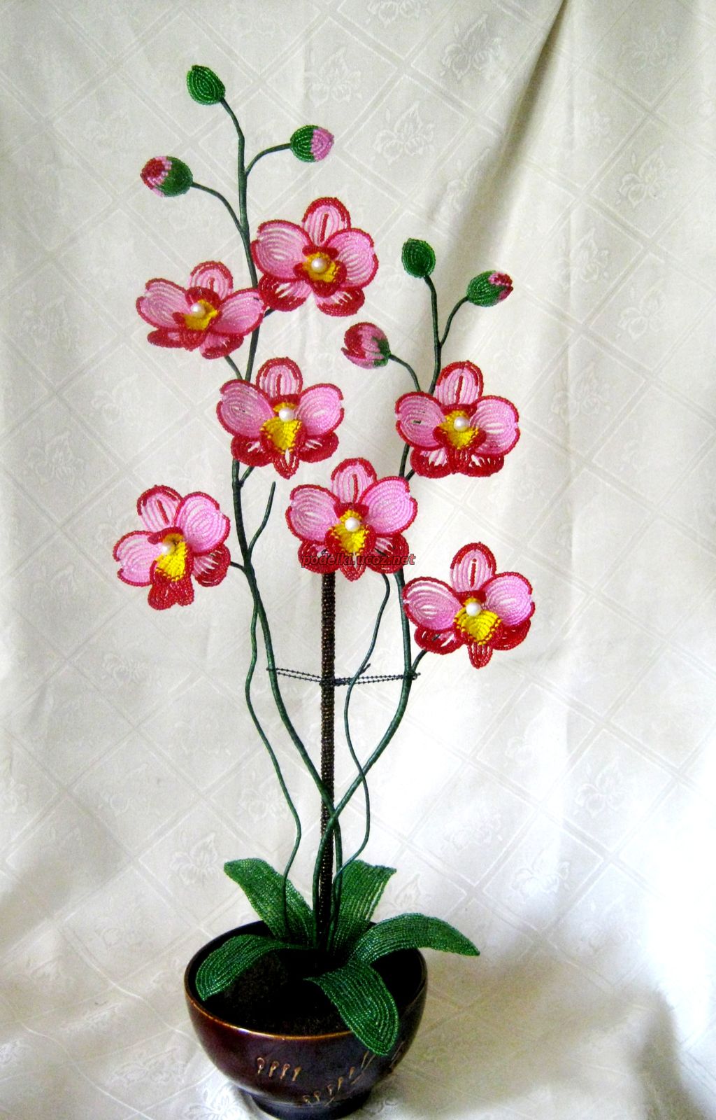 Орхидея фаленопсис из бисера фото Орхидея фаленопсис из бисера фото